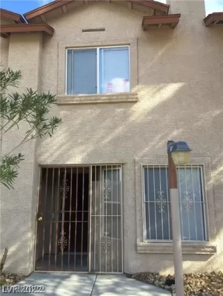 Photo #1: 2380005 Listing
