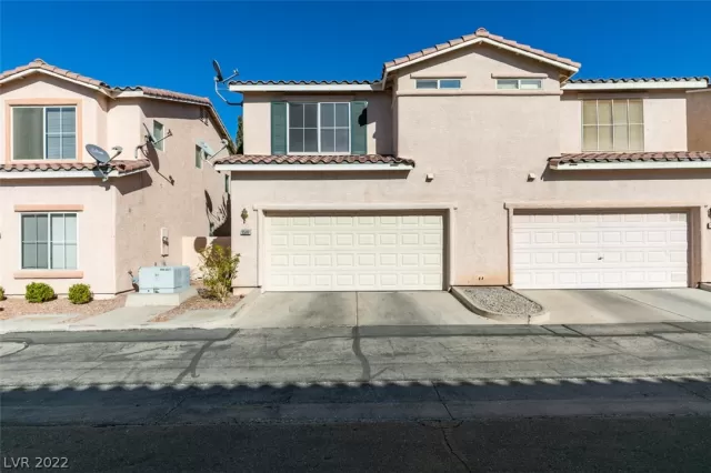 MLS: 2380043 Condo For Sale