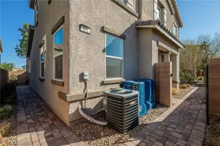 Photo #4: 2380053 Listing 