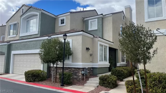 MLS: 2380077 Condo For Sale