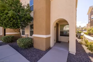 Photo #4: 2380089 Listing 