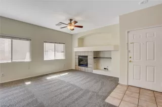 Photo #2: 2380102 Listing