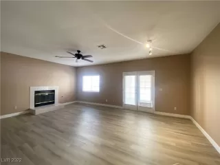 Photo #3: 2380116 Listing 