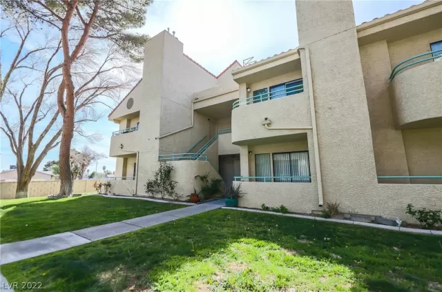 MLS: 2380120 Condo For Sale