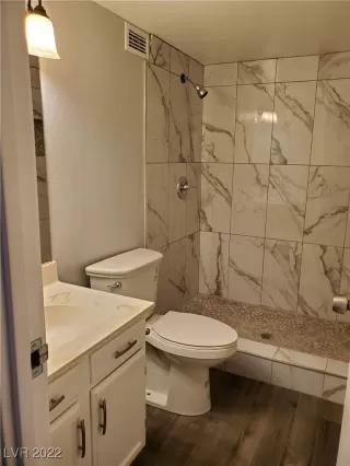 Photo #4: 2380127 Listing 