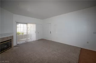 Photo #3: 2380155 Listing