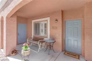 Photo #2: 2380170 Listing