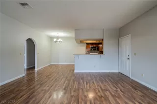 Photo #4: 2380185 Listing 