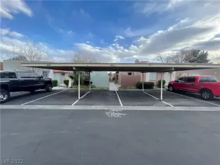 Photo #6: 2380216 Listing