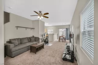 Photo #3: 2380241 Listing 