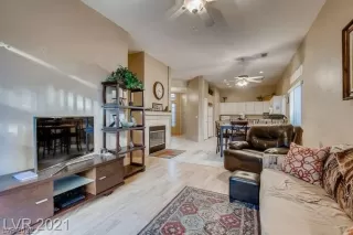 Photo #5: 2380270 Listing