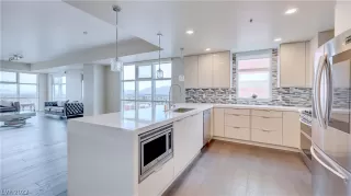 Photo #5: 2380279 Listing 