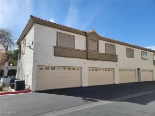 Photo #1: 2380287 Listing