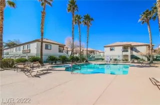 Photo #2: 2380287 Listing