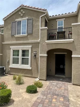 Photo #2: 2380290 Listing 