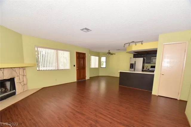 MLS: 2380330 Condo For Sale