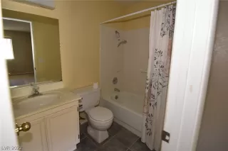 Photo #6: 2380330 Listing