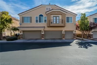 Photo #3: 2380331 Listing