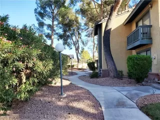 Photo #1: 2380359 Listing 