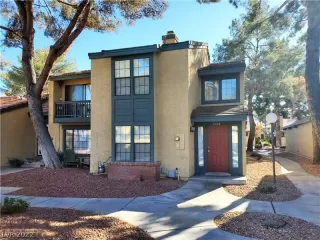 Photo #2: 2380359 Listing 