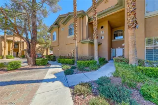 Photo #1: 2380367 Listing