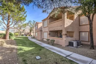 Photo #2: 2380385 Listing