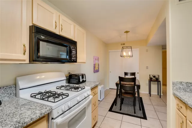 MLS: 2380396 Condo For Sale