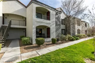 Photo #3: 2380396 Listing 