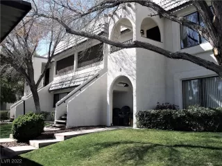 Photo #1: 2380410 Listing 