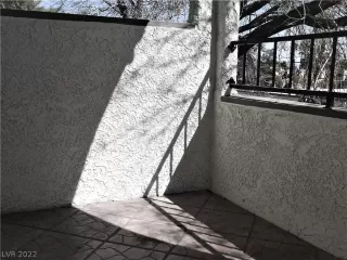 Photo #3: 2380410 Listing 