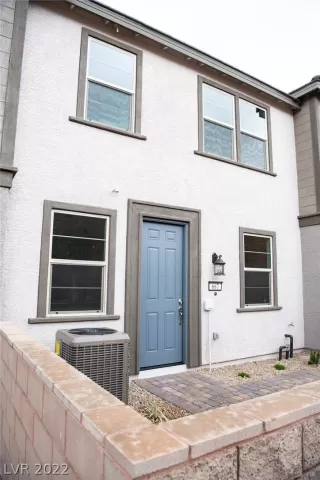 Photo #1: 2380425 Listing 