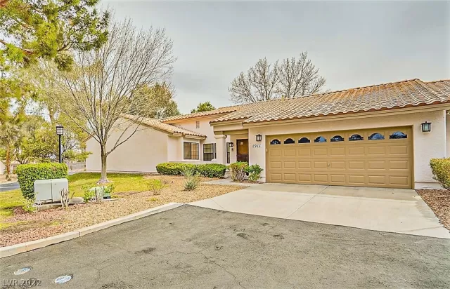 MLS: 2380427 Condo For Sale