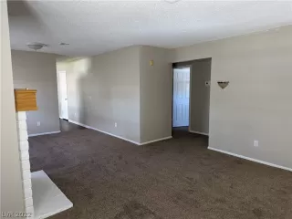 Photo #4: 2380429 Listing 