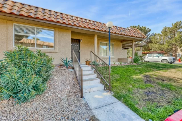 MLS: 2380462 Condo For Sale