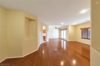 Photo #3: 2380477 Listing 