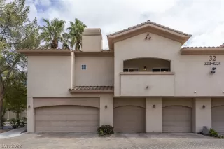 Photo #1: 2380495 Listing