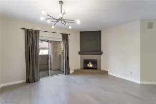 Photo #2: 2380495 Listing