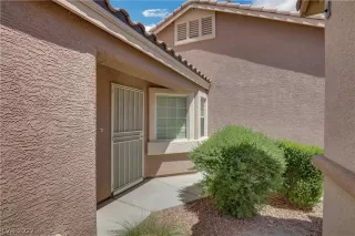 Photo #1: 2380512 Listing