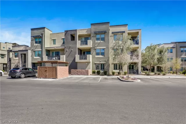 MLS: 2380514 Condo For Sale