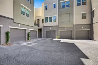 Photo #3: 2380514 Listing 