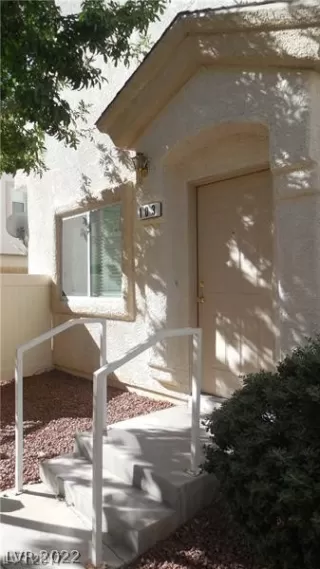 Photo #1: 2380529 Listing