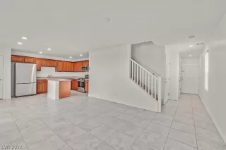 Photo #4: 2380534 Listing 