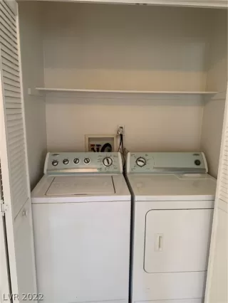 Photo #6: 2380535 Listing 