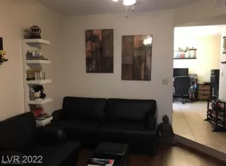 Photo #6: 2380540 Listing