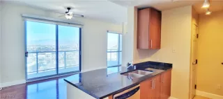 Photo #4: 2380552 Listing 