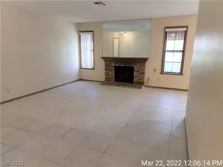 Photo #4: 2380562 Listing 