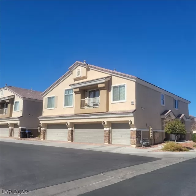 MLS: 2380596 Condo For Sale