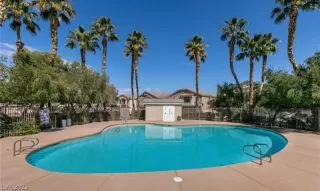 Photo #3: 2380596 Listing 