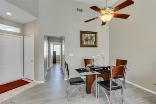 Photo #5: 2380597 Listing 