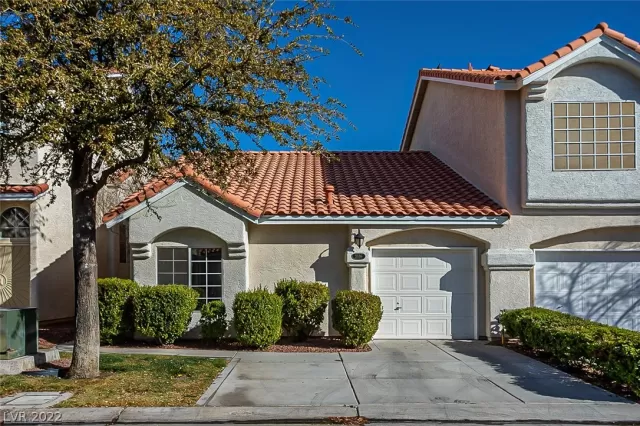 MLS: 2380624 Condo For Sale